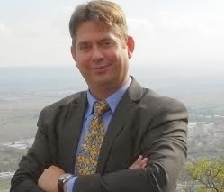 Eric G.L Pinzelli