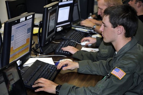 La cyberdéfense. Politique de l'espace numérique