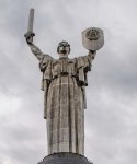 Ukraine. "Batkivchtchyna-Maty" ("Mère-Patrie" en ukrainien) de Kyiv avant sa modification